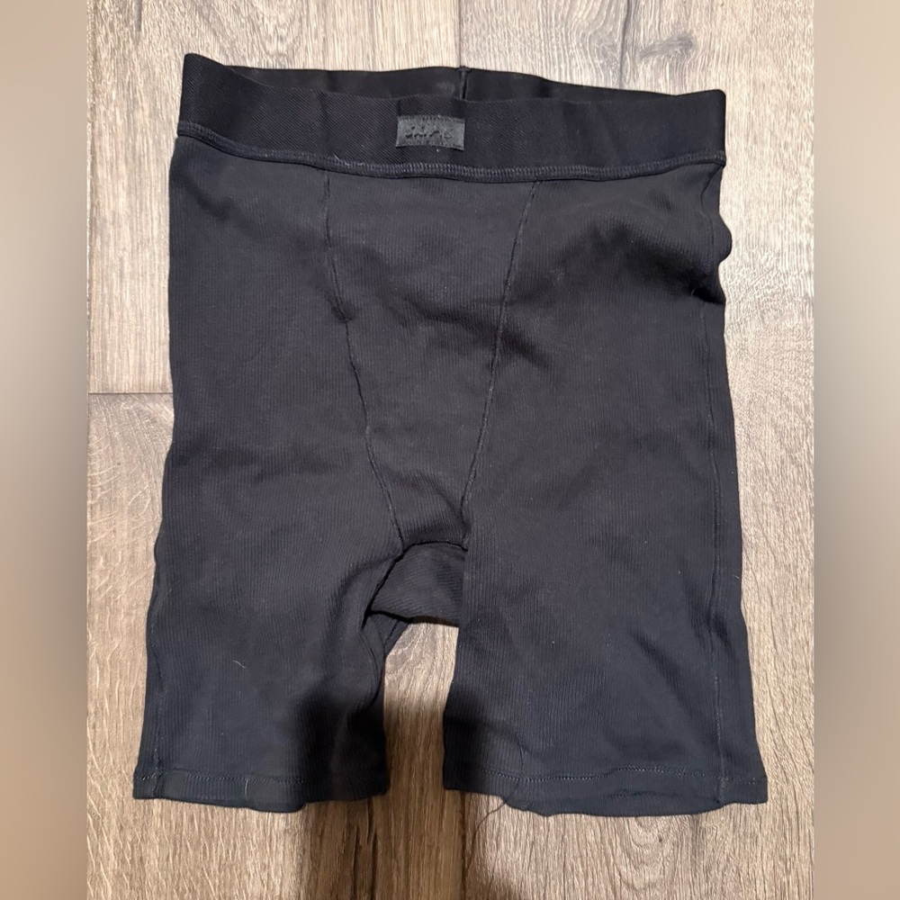 SKIMS Cotton Rib Boxer Shorts, Size S left, NWT, black or grey